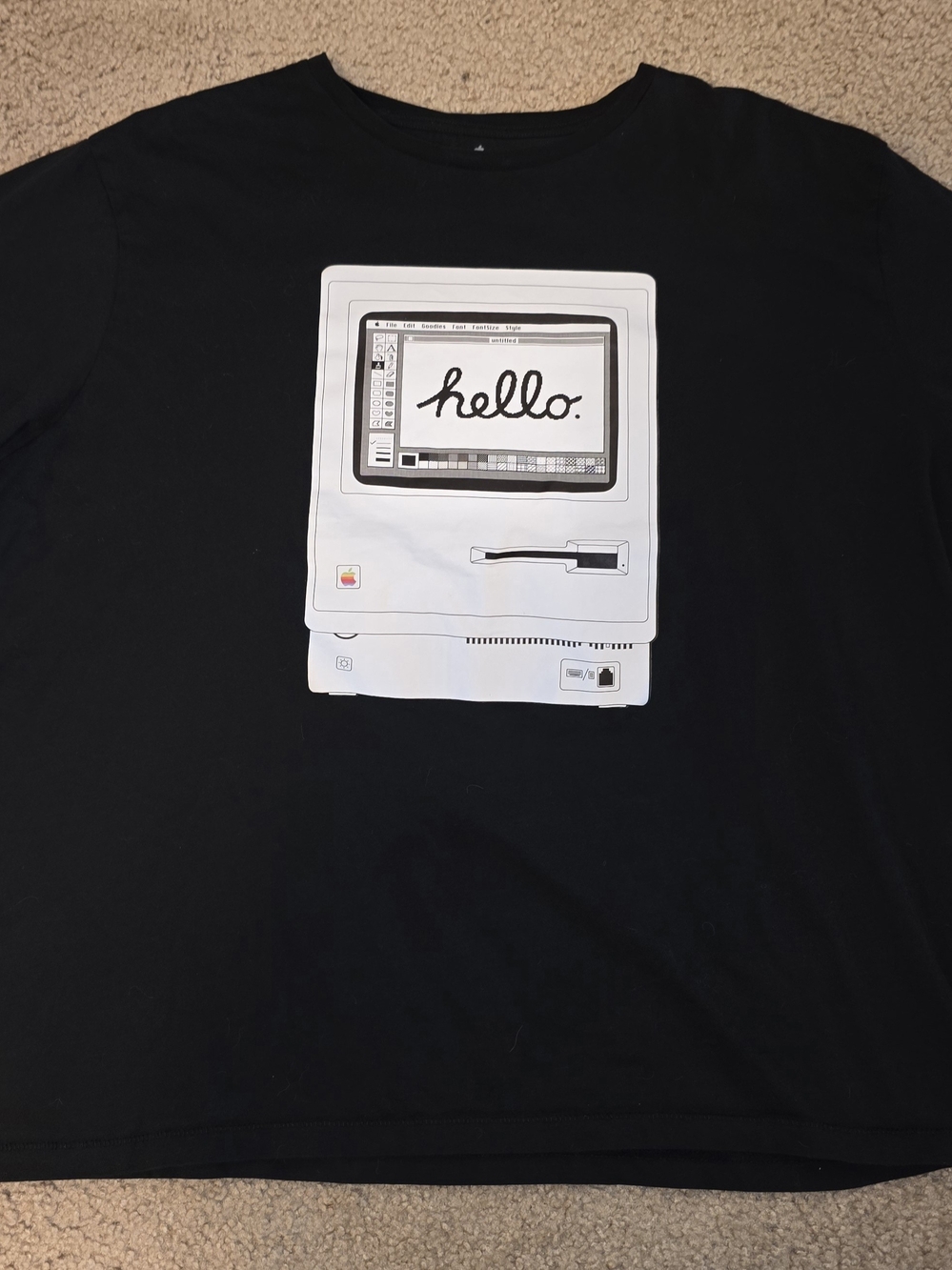 Black T‑Shirt with Retro Macintosh 'Hello' Graphic